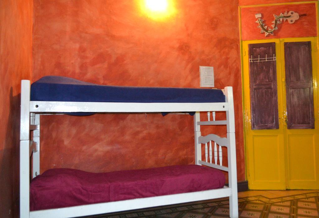 Casa Pueblo Hostel Mendoza Pokoj fotografie